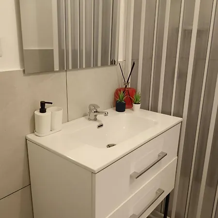 ベッド・アンド・ブレックファスト Oivita By Lugani Collection